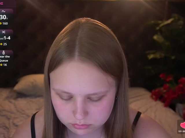crystallpaws live sex show