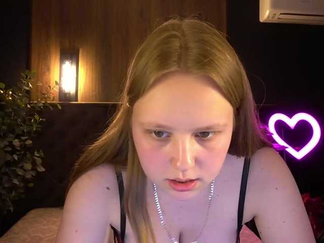 CrystallPaws live cam on BongaCams