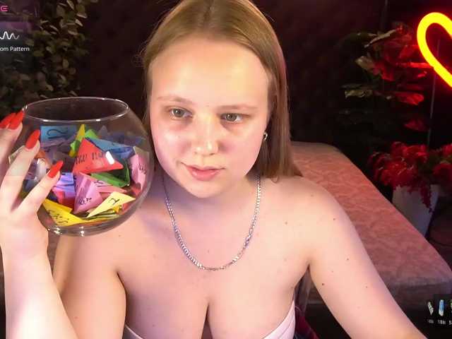 CrystallPaws live cam on BongaCams