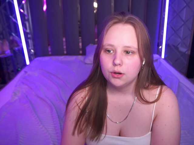 CrystallPaws's BongaCams show and profile