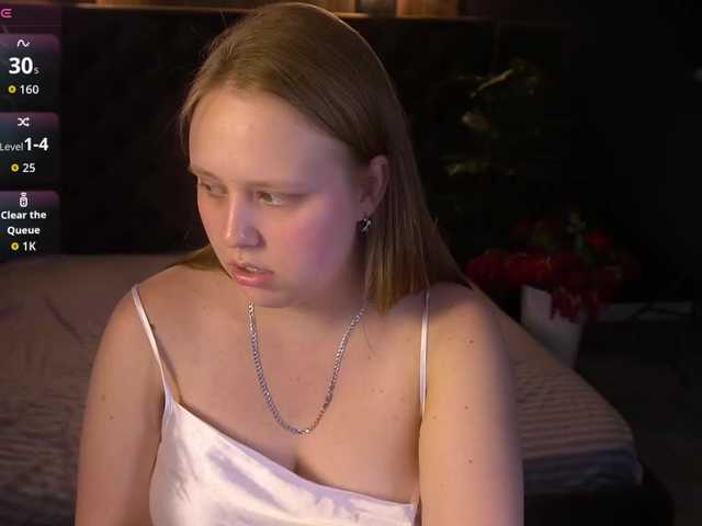 CrystallPaws live cam on BongaCams