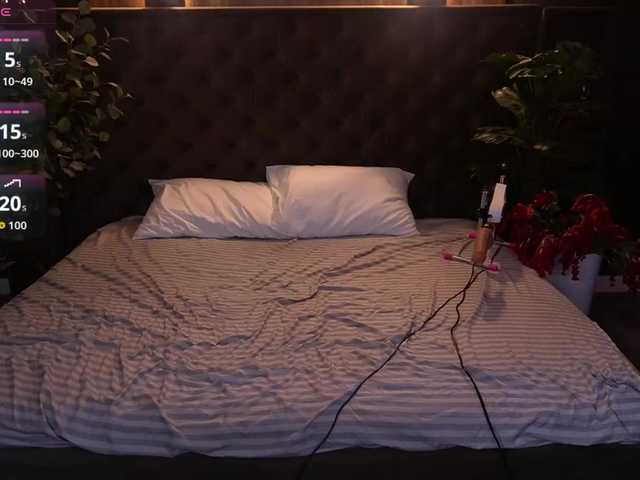 CrystallPaws live cam on BongaCams