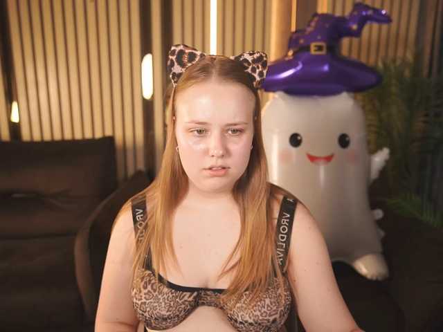 CrystallPaws live cam on BongaCams