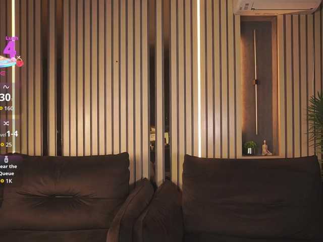 CrystallPaws live cam on BongaCams