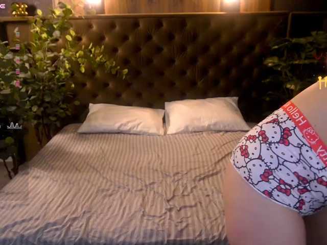 CrystallPaws live cam on BongaCams