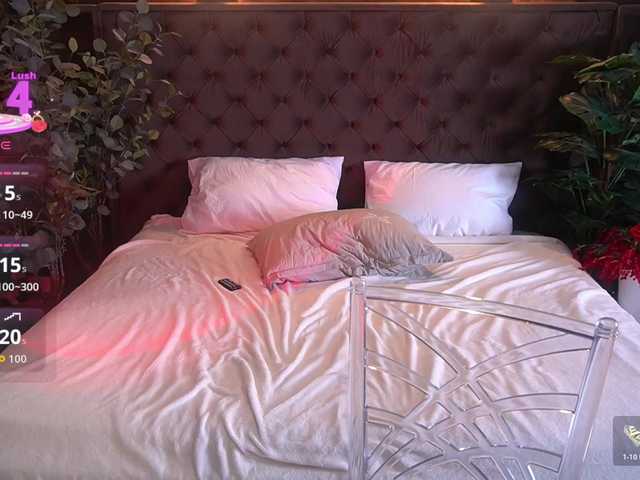CrystallPaws live cam on BongaCams