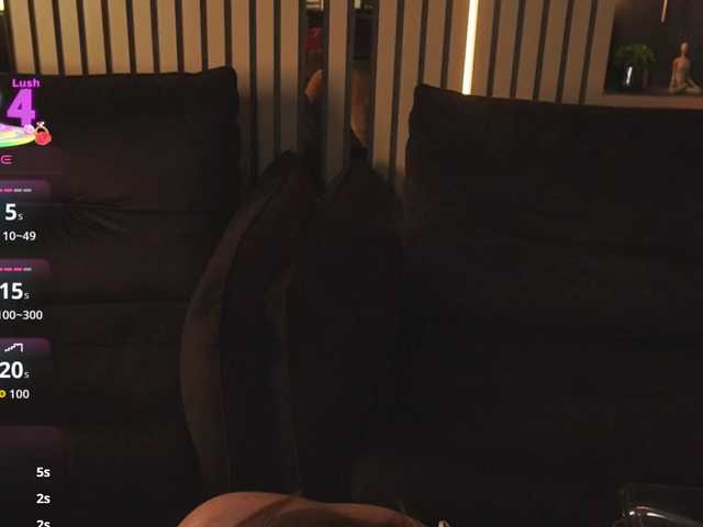 CrystallPaws live cam on BongaCams