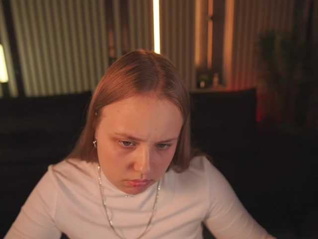 CrystallPaws live cam on BongaCams