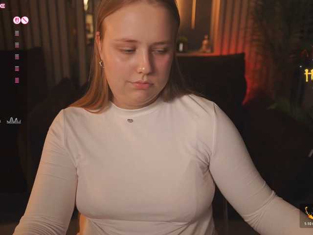 CrystallPaws live cam on BongaCams