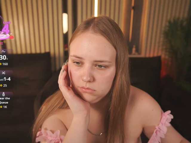 CrystallPaws live cam on BongaCams