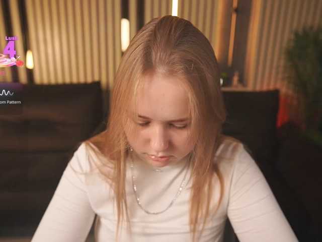 CrystallPaws live cam