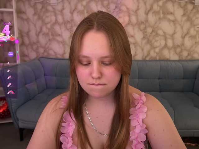 CrystallPaws's BongaCams show and profile