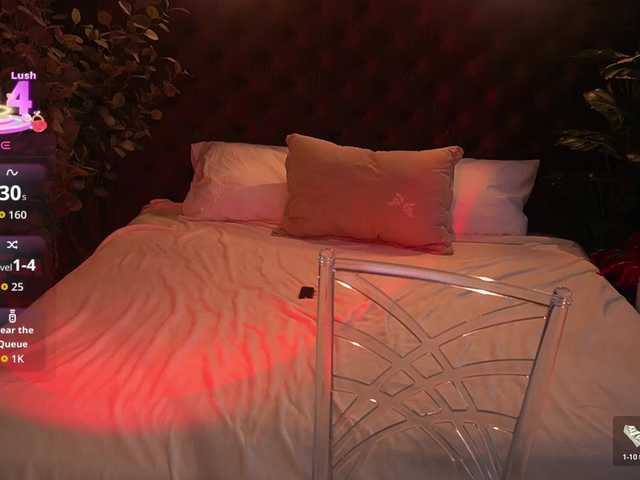 CrystallPaws live cam on BongaCams