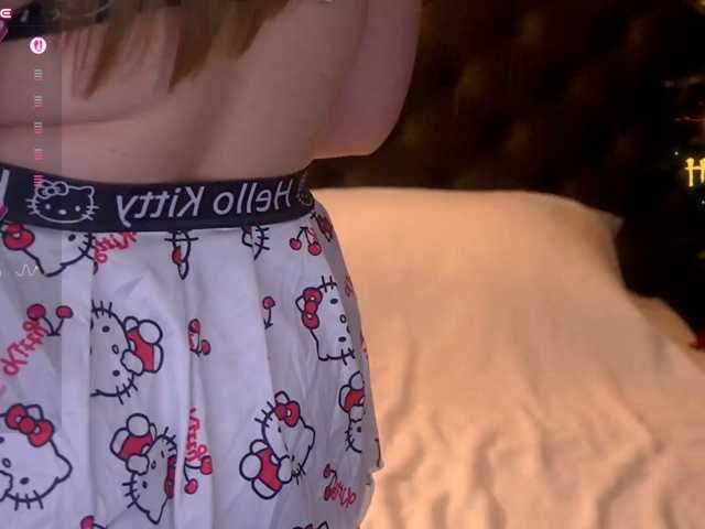 CrystallPaws live cam on BongaCams