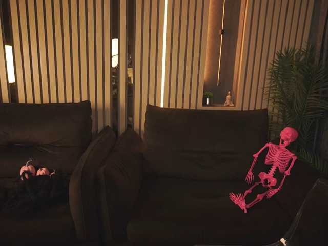 CrystallPaws live cam on BongaCams