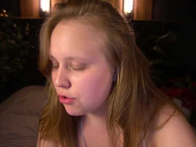 CrystallPaws live cam on BongaCams