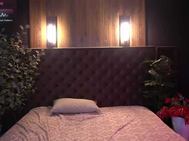 CrystallPaws live cam on BongaCams