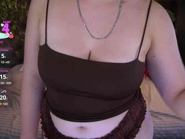 CrystallPaws webcam