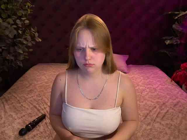CrystallPaws Live Webcam on BongaCams