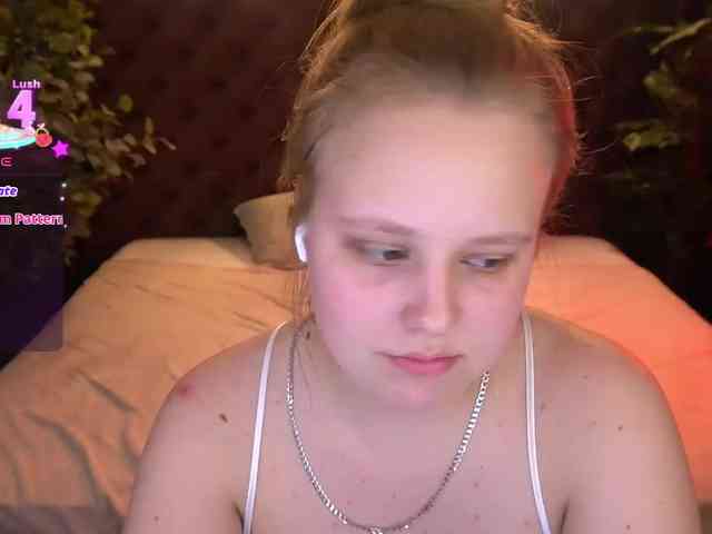 CrystallPaws webcam