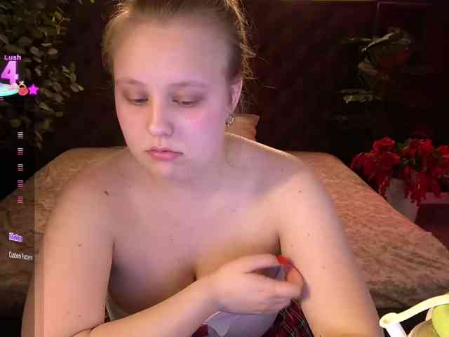 CrystallPaws webcam