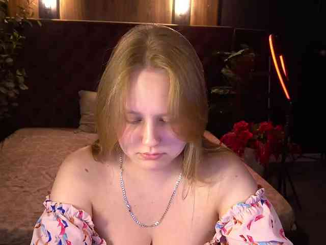 CrystallPaws webcam