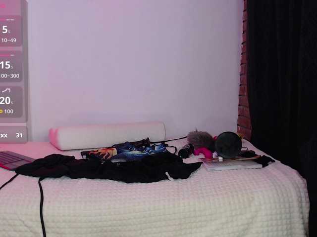alicehorny live cam on BongaCams