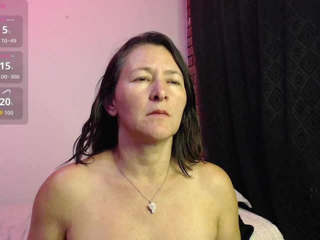 alicehorny live webcam show