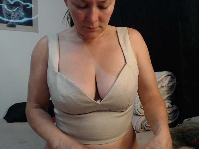 alicehorny live cam on BongaCams