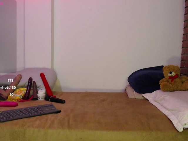 alicehorny live cam