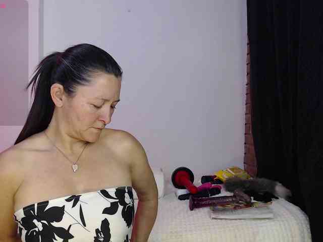 alicehorny webcam