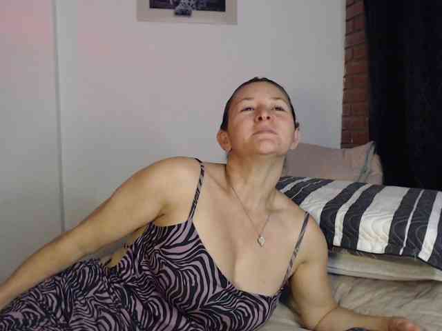 alicehorny webcam