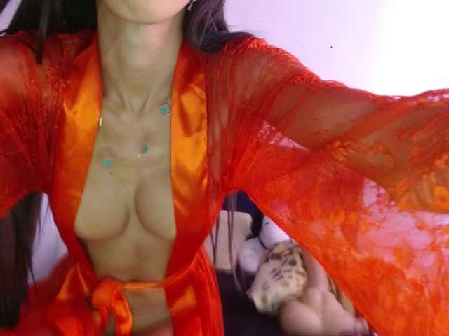 Keylertrue18 live cam on BongaCams