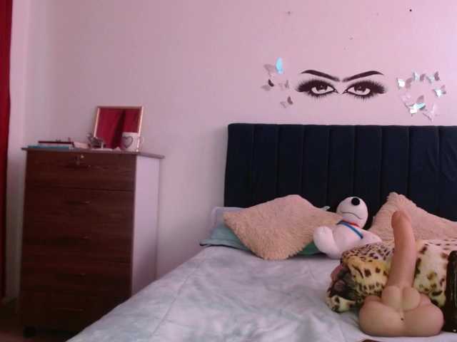 Keylertrue18 live cam on BongaCams