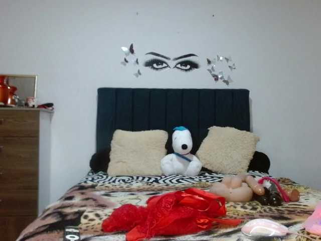 Keylertrue18 live cam on BongaCams