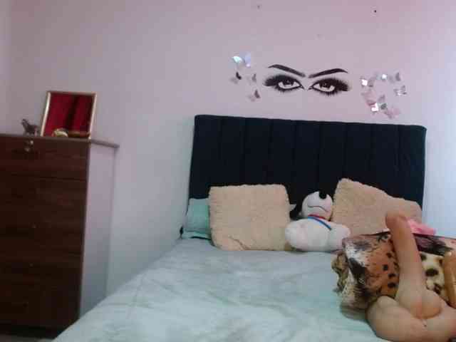 Keylertrue18 webcam