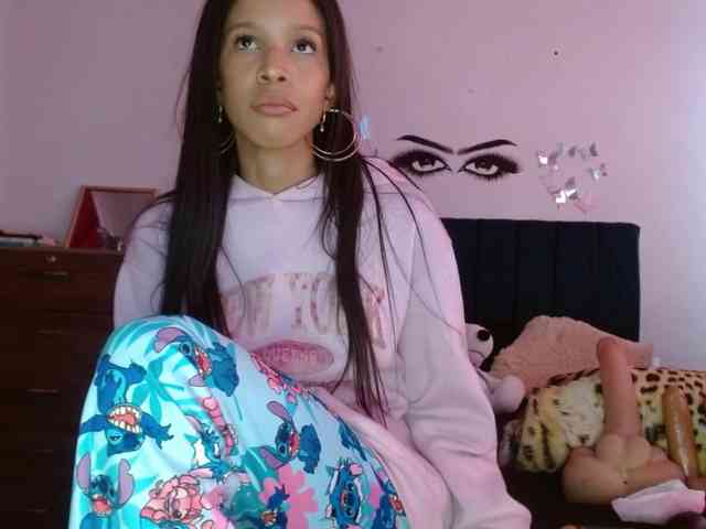 Keylertrue18 webcam