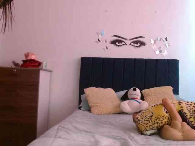 Keylertrue18 webcam