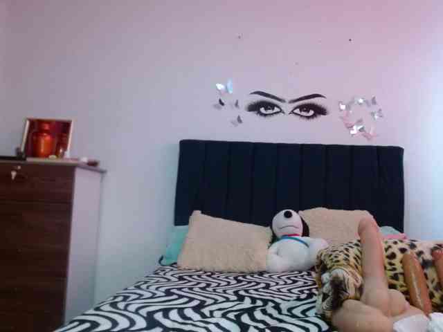 Keylertrue18 webcam