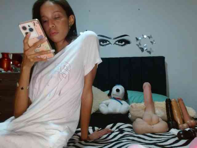 Keylertrue18 webcam