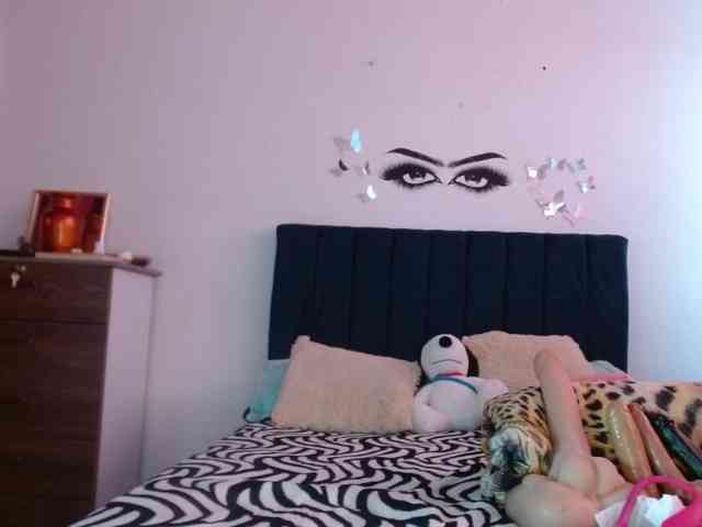 Keylertrue18 webcam