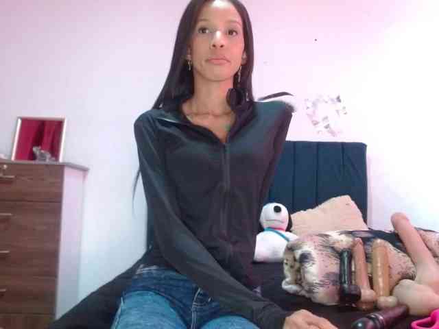 Keylertrue18 webcam