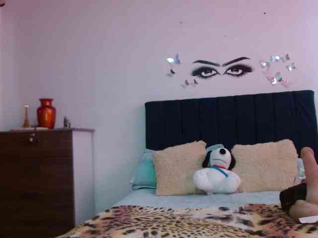 Keylertrue18 webcam