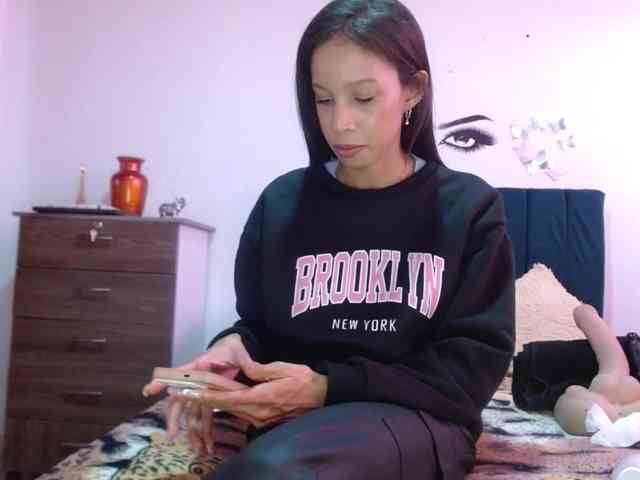 Keylertrue18 webcam