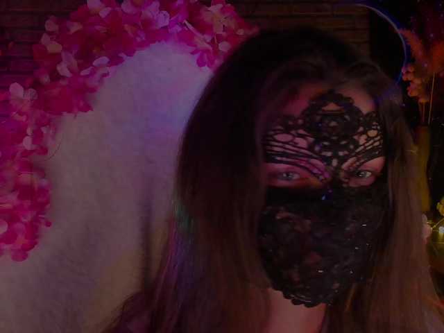 Li-Drago live webcam show