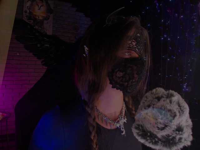 Li-Drago live webcam show