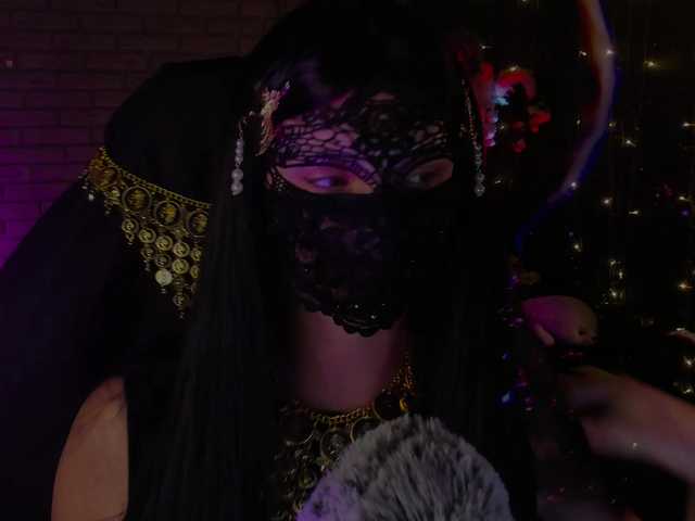 Li-Drago live webcam show