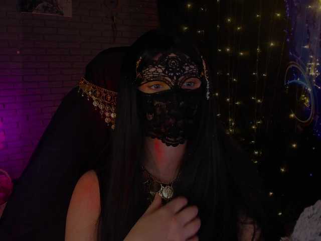 Li-Drago live cam on BongaCams