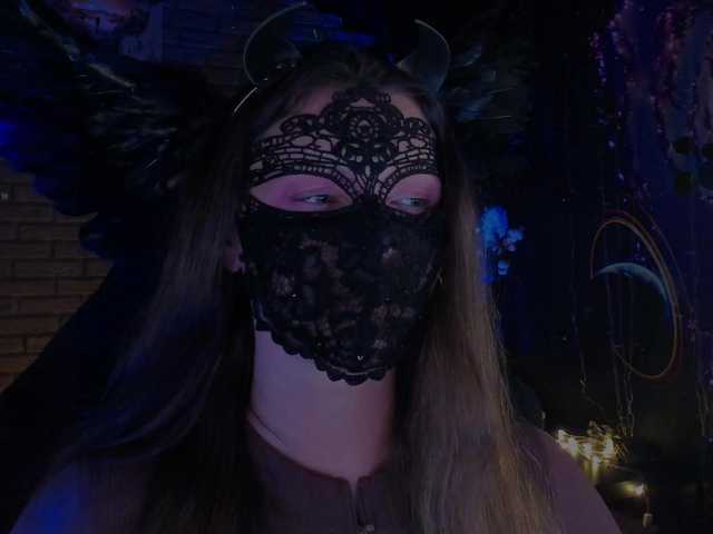 Li-Drago live webcam show