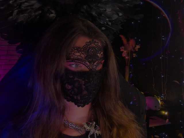 Li-Drago live webcam show
